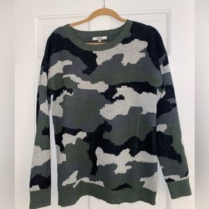 Bb Dakota Camo print sweater with metallic thread detail. Size L.